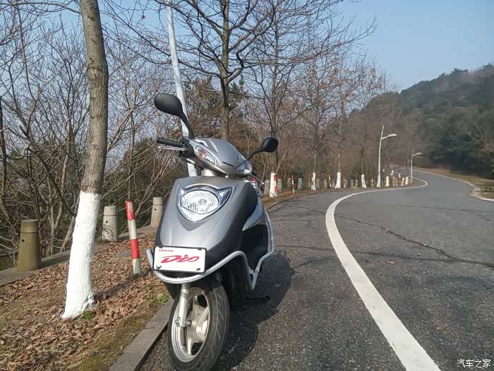 咆哮的大腰怪 2016/03/12 00:37:53 发表在 51楼  五羊本田佳御110!