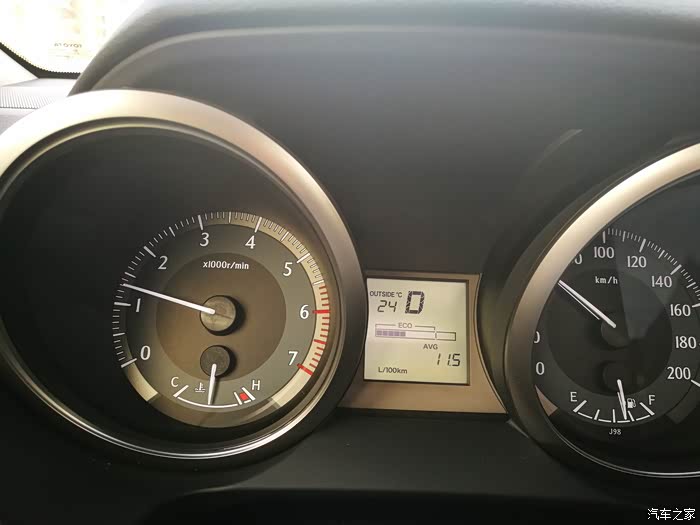 普拉多27油耗多少