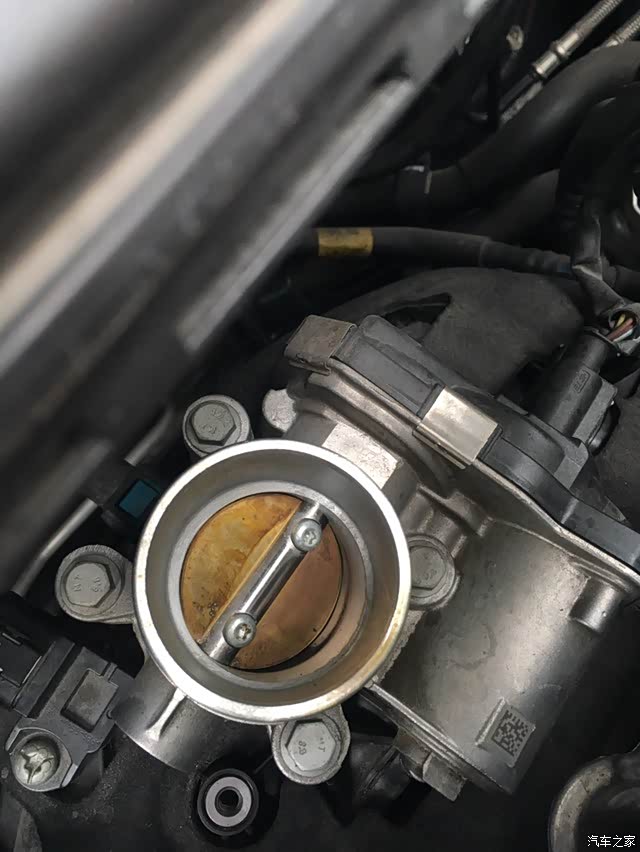 2016新科鲁兹14t自豪版免拆清洗节气门作业