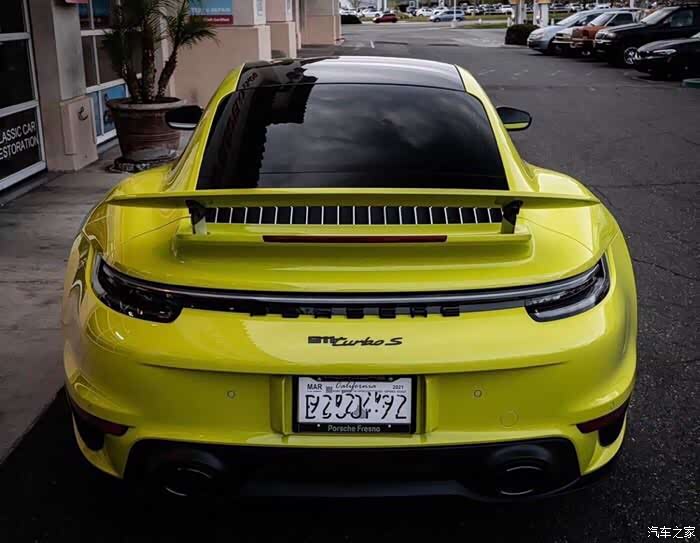 保时捷911turbos性能车代表柠檬黄青蛙眼绝了