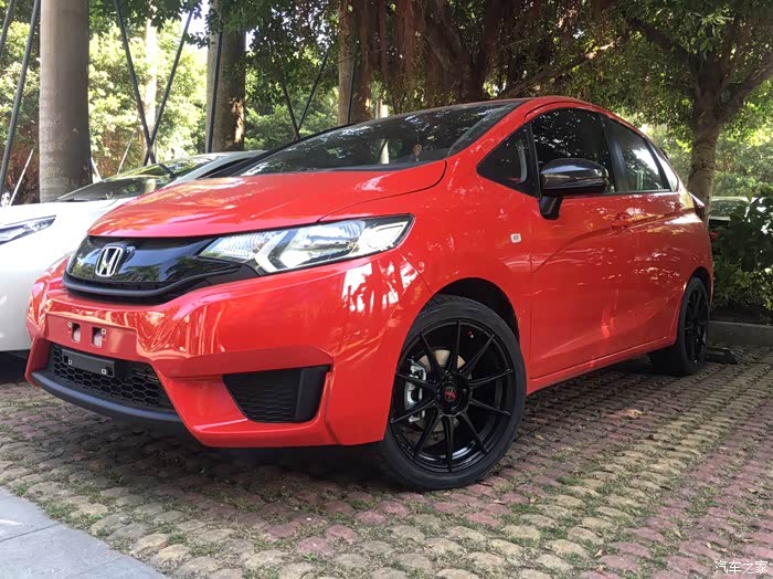 gk5红车黑件完美配色之17寸轮毂