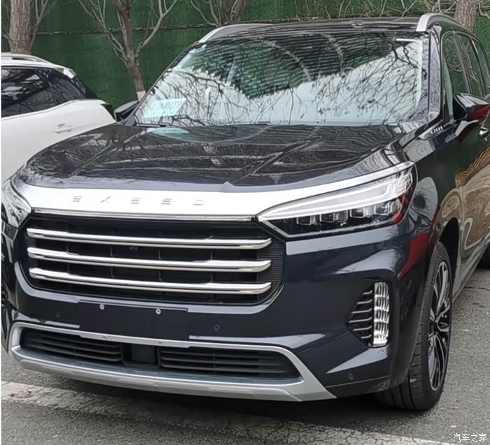 有没有陨石灰实车照片