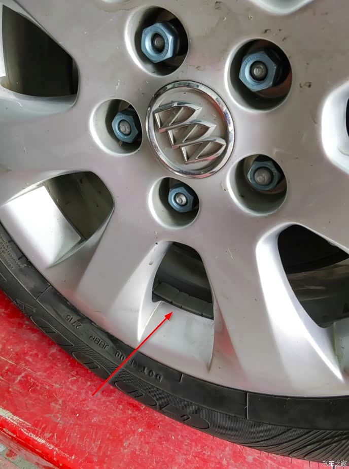 【图】人生有很多第一次 - 补胎小记 (蘑菇钉整体修复)_君威论坛_汽车