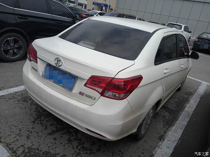 转角遇到北汽e150三厢版