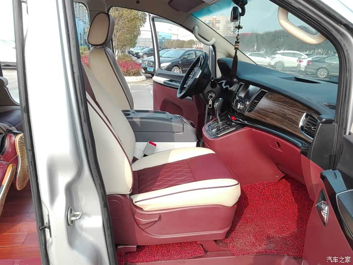 豪华简约经济的瑞风m5改下车内饰需要多少钱|改装过程