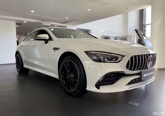 奔驰amg gt53,435马力的四门跑车