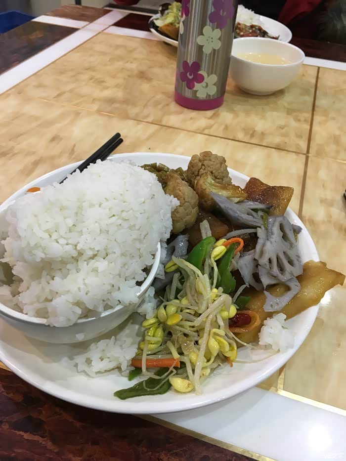 大家觉得高速服务区的饭怎么样?