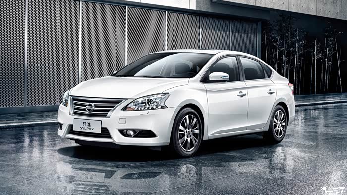 12狂轩逸和12款经典轩逸是一个车吗