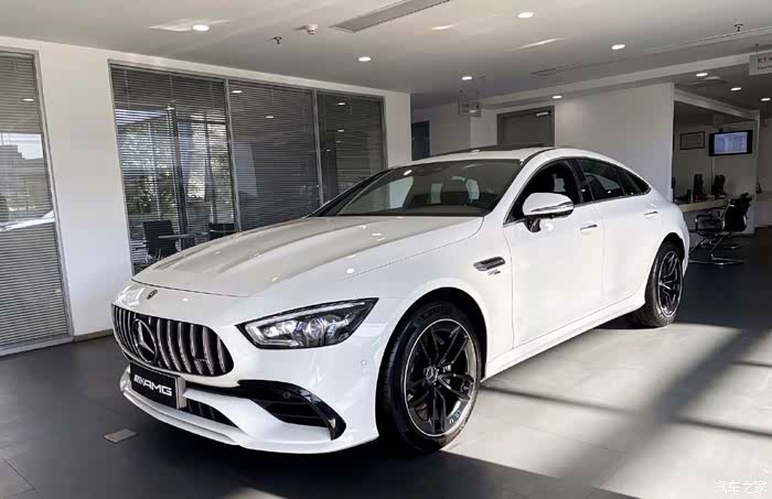 奔驰amg gt53,435马力的四门跑车
