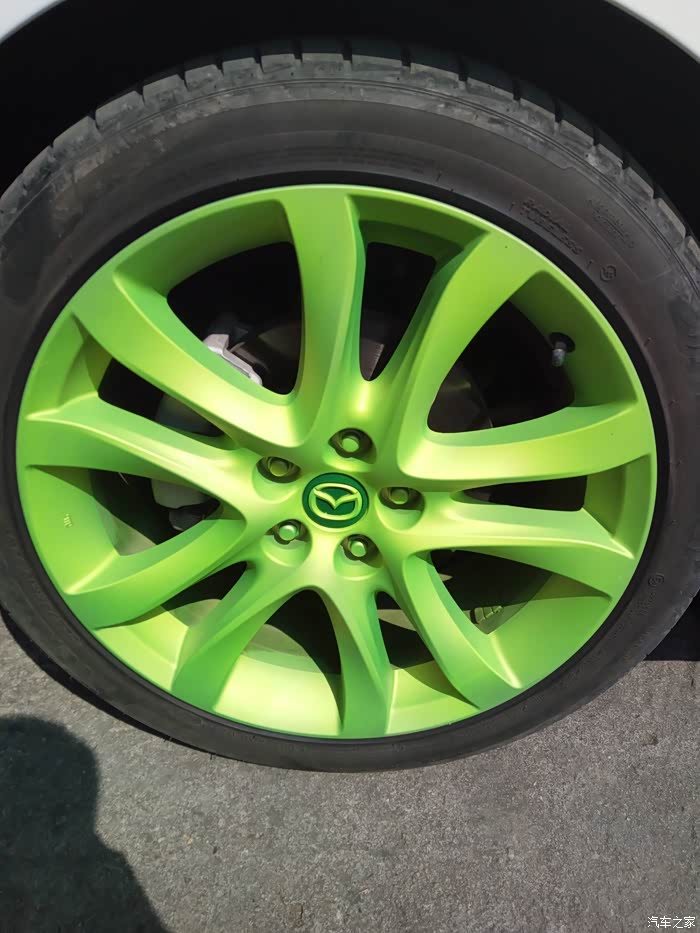 绿色轮毂