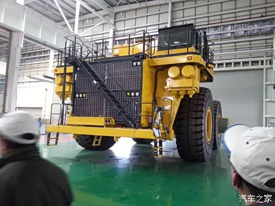 930e自卸卡车载重量自行百度实车非常震撼