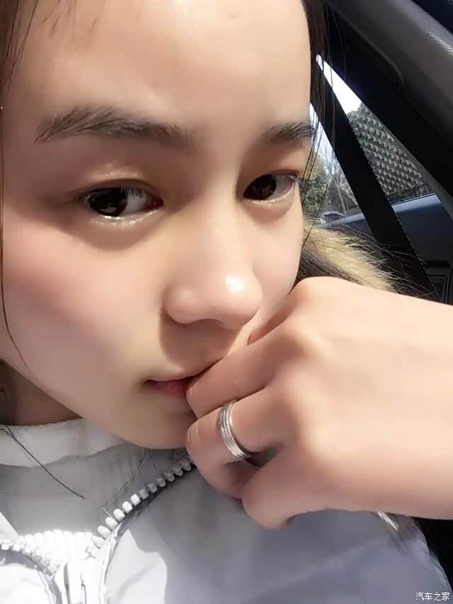 前女友他男朋友的车   是什么车啊