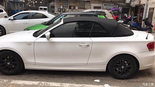 宝马1系软顶敞篷