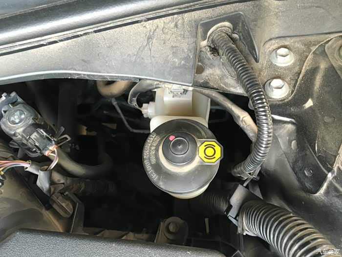 diy更换刹车油及刹车保养