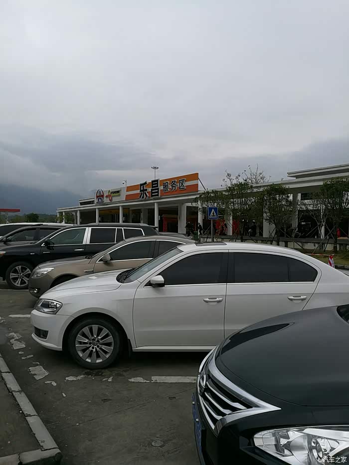 乐昌服务区,环境挺好!