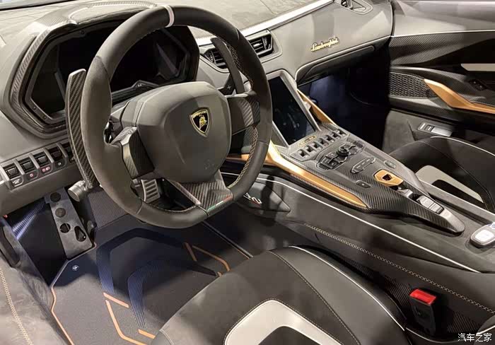 兰博基尼sian渐变色定制涂装限量63台