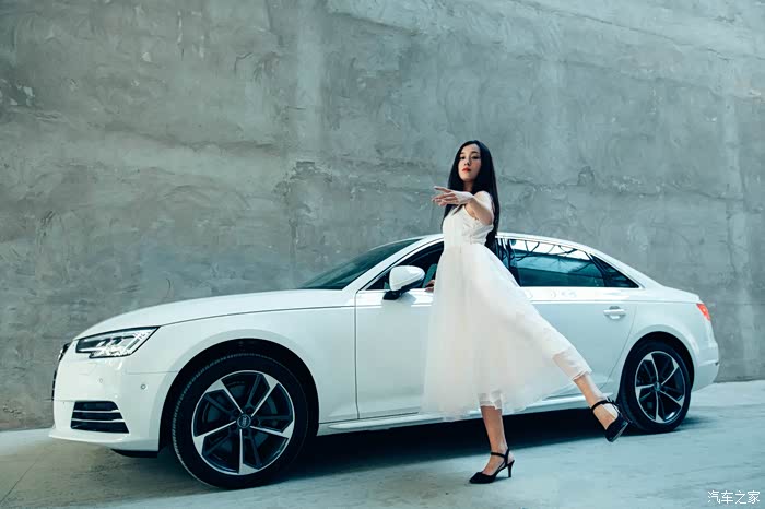 【媳妇当车模】相遇太美,媳妇对话新奥迪a4l