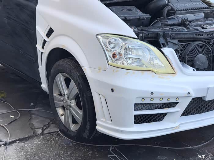 奔驰唯雅诺老款升级新款,改装WALD的大包围