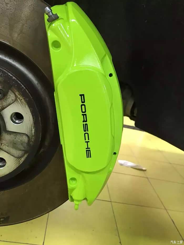 卡钳喷漆苹果绿骚气啊