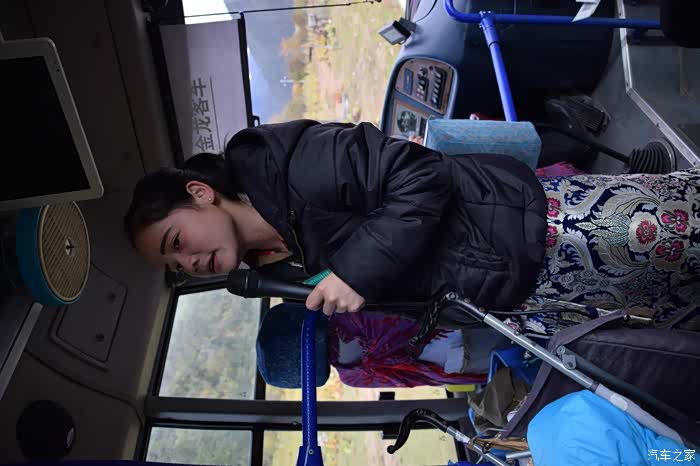 游览车导游美女