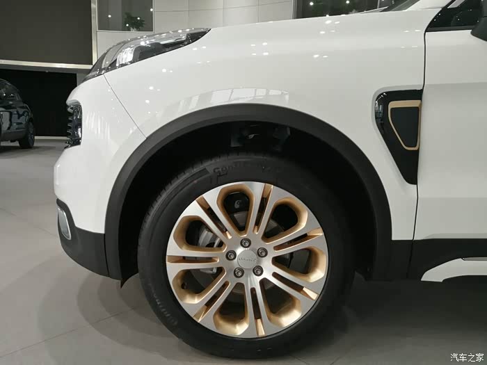 【领克01探究竟】姑苏城偶遇奇妙游乐场,邂逅到店01新车