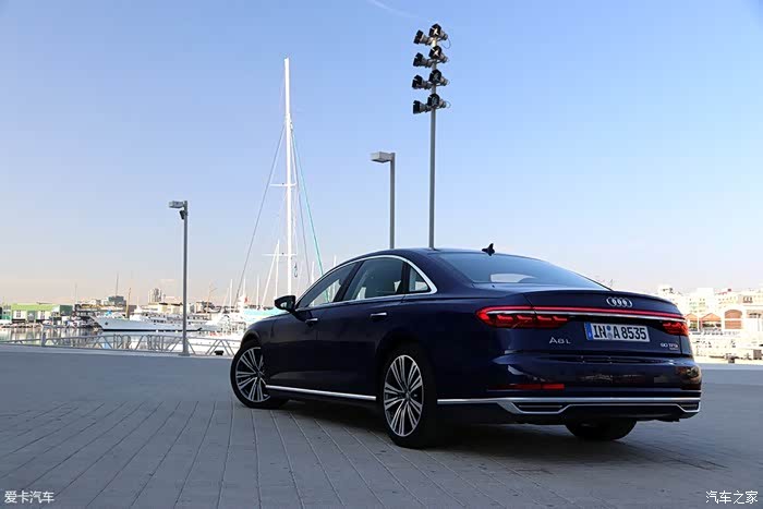 【图】发几张新a7和a8的对比图_奥迪a7论坛_汽车之家论坛