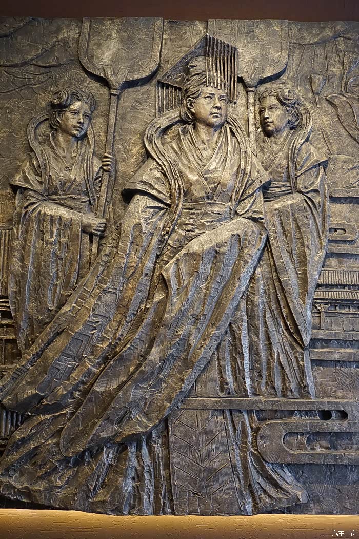 【女皇与剑门关】——大型浮雕墙画欣赏.