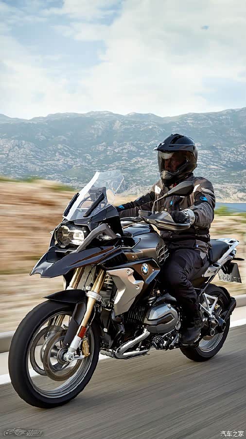 本期壁纸是大热的宝马r1200gs系列鸟迷们不可错过哦