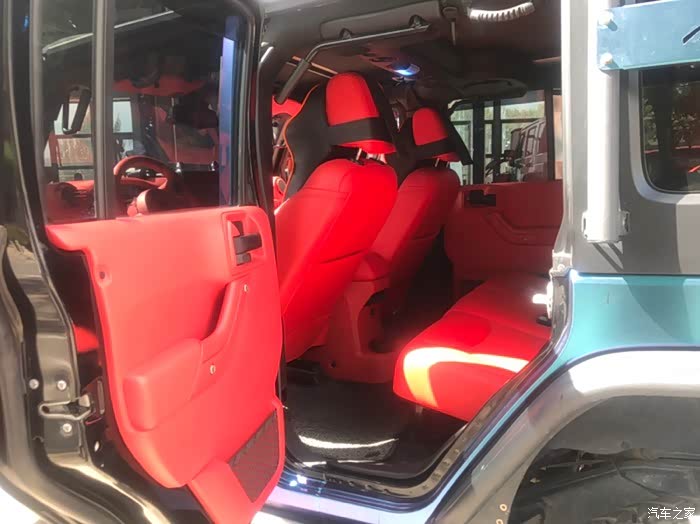 【图】有没有改全红内饰的,最近入手想看看效果_牧马人论坛_汽车之家