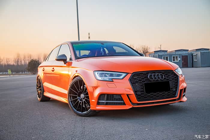 一台跑的快的"大橙子"奥迪s3.