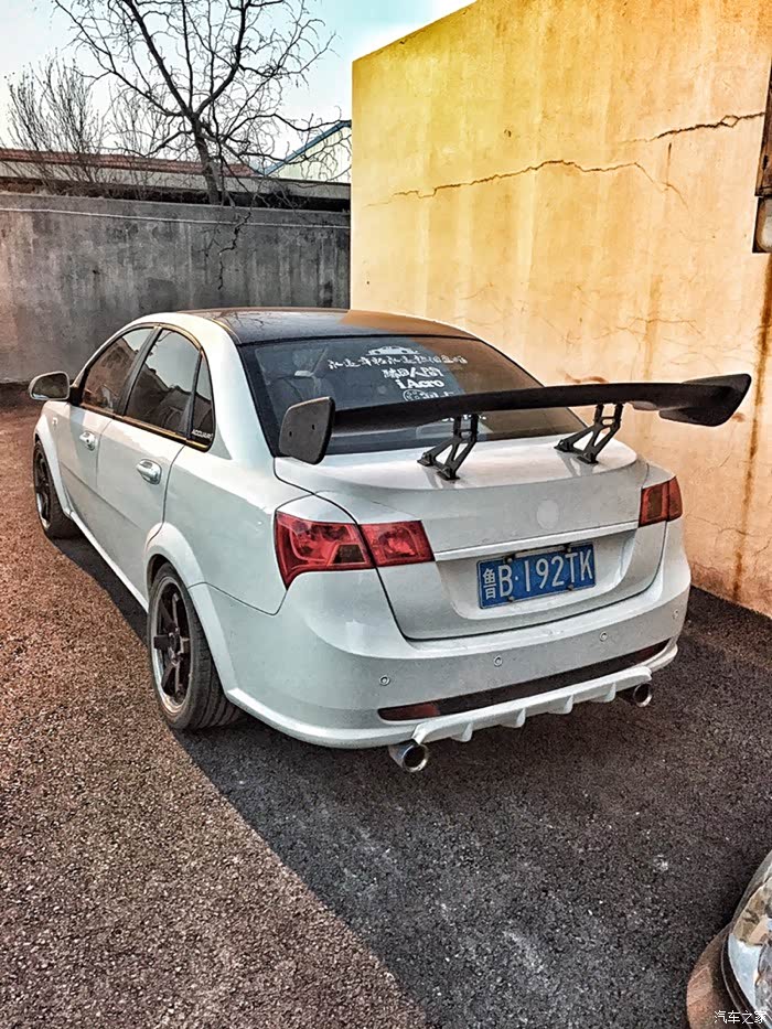 51811 | 回复: 324 凯越论坛 记爱车第三波改装展示,汽车之家纪录了