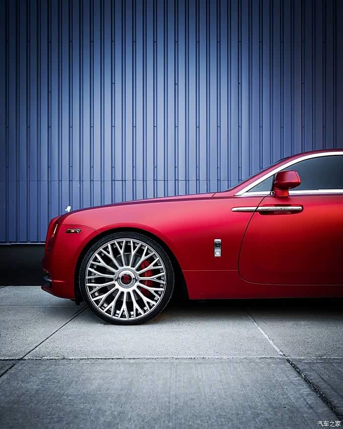 劳斯莱斯rolls royce wraith,这红色诱惑十足
