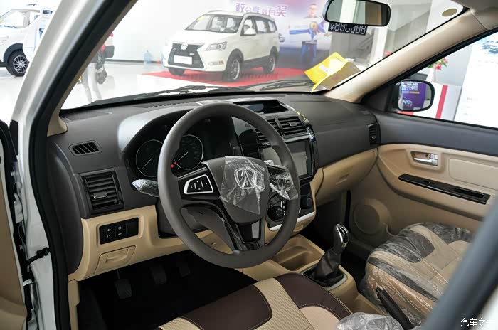 无跨界·不生活#进店静态体验北汽威旺m30s       北汽威旺m30s内挝