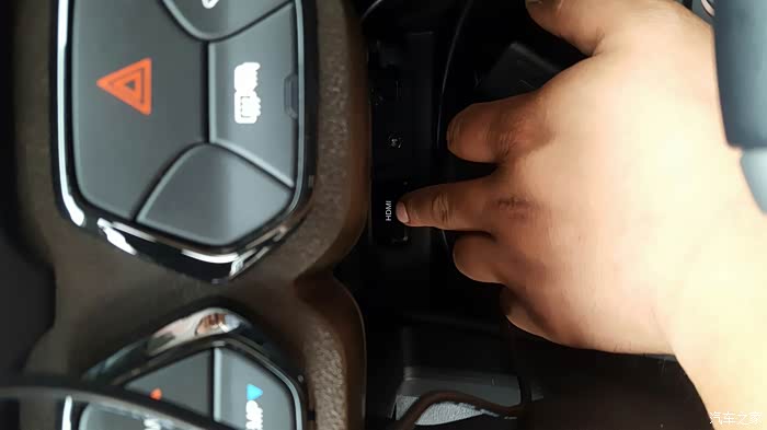 【图】usb旁边的孔怎么用?_传祺gs4论坛_汽车之家论坛