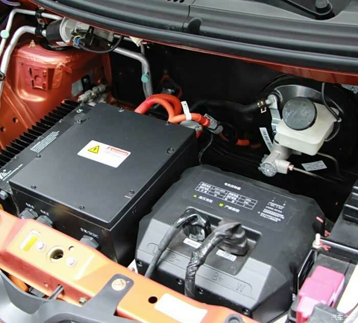 问买了e200p的,200p的电池容量18.3还17.