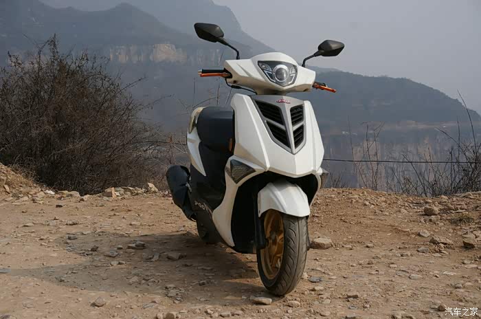 汽车之家首发pgo摩托车--tigra彪虎150abs