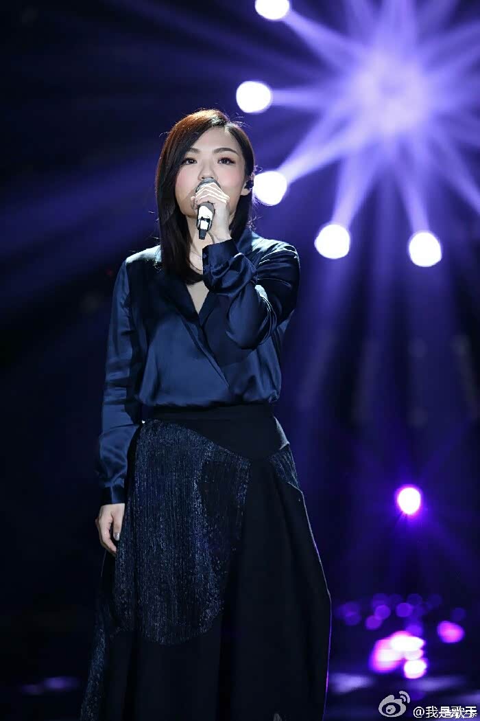 求我是歌手4中的《失落沙洲》歌词