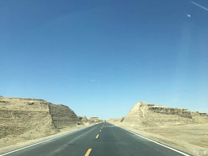 自驾奔驰m6前往新疆路途坎坷造陷车坐直升机观景沙山月牙泉