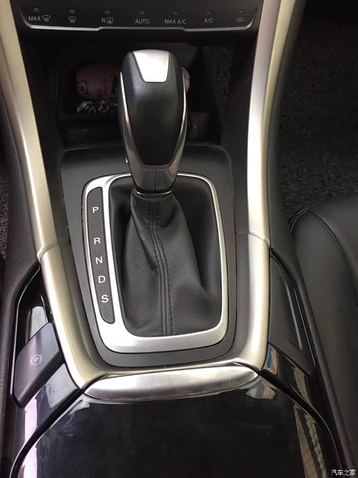 超稳定的六速手自一体变速箱