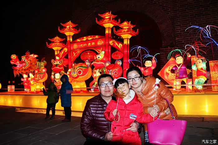 等闲识得东风面,万紫千红总是春----上元灯展回忆