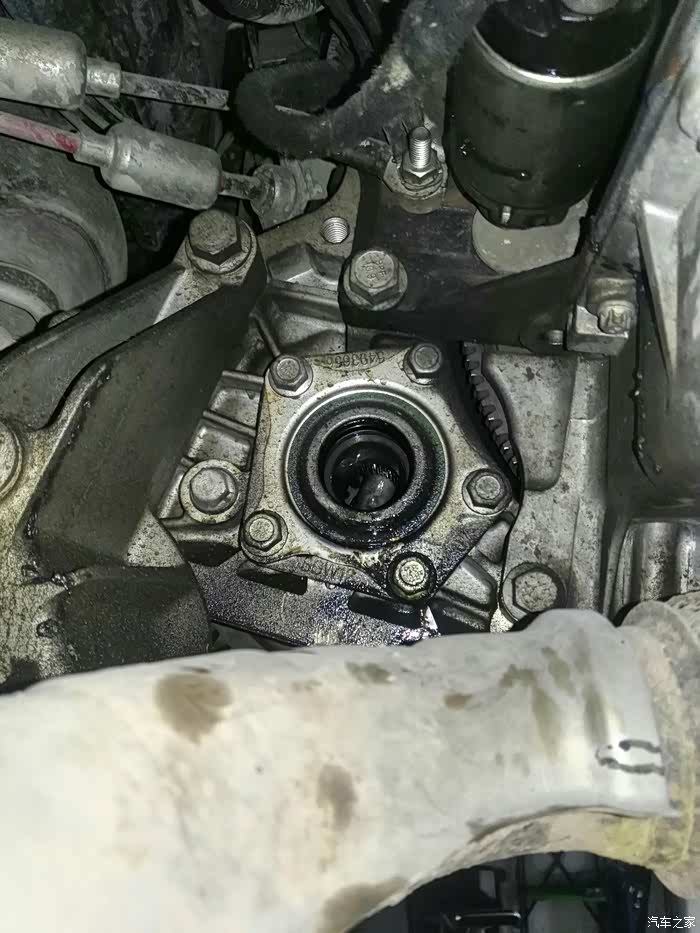 齿轮箱油封渗油处理