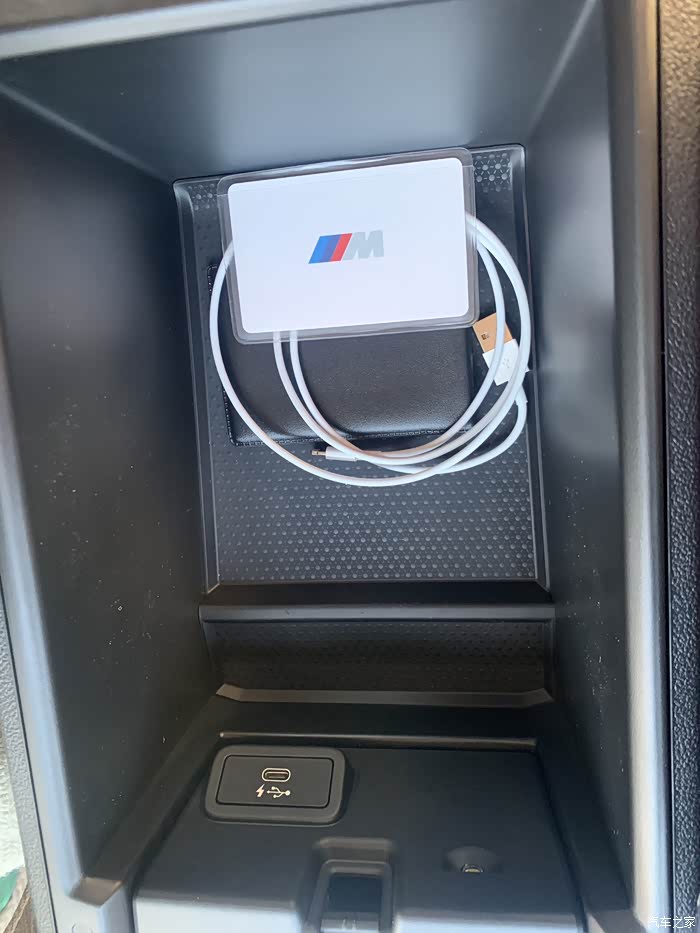 【图】铁铁们3系的usb在哪里_宝马3系论坛_汽车之家论坛