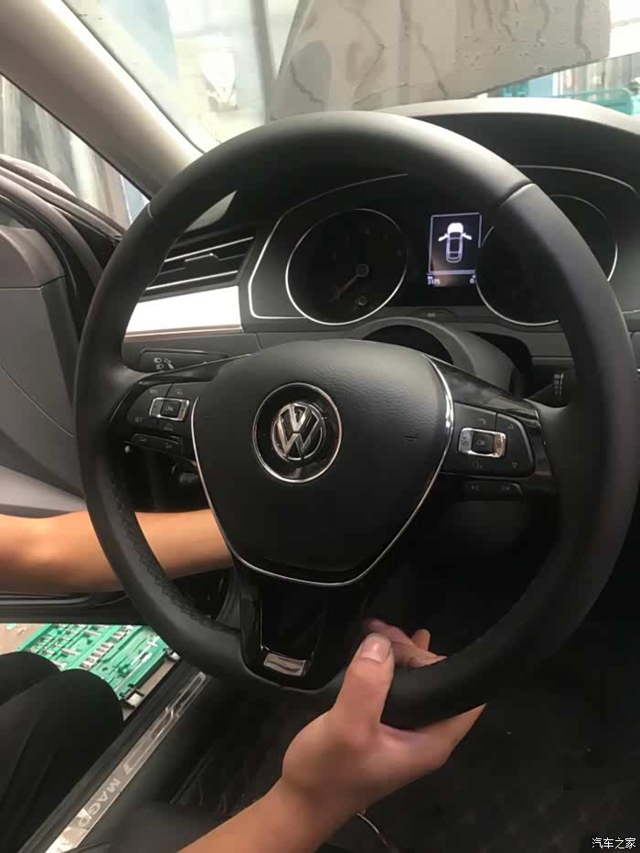大众17款迈腾低配升级多功能方向盘