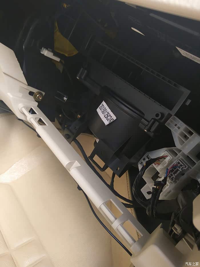 空调滤网怎么拆