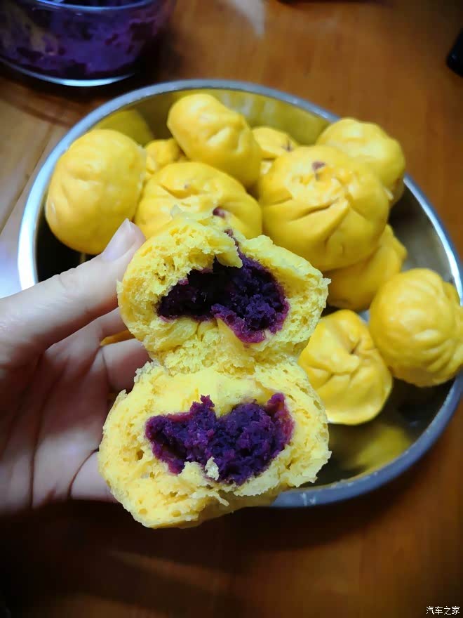 家常南瓜紫薯包