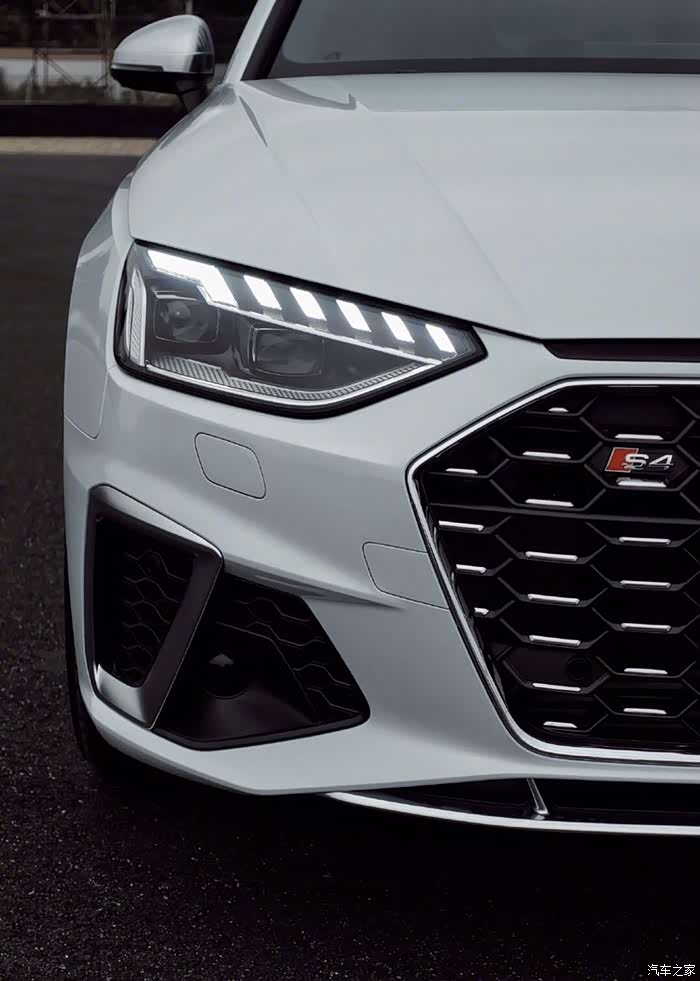 先来一套新奥迪s4!绝对超清啊!