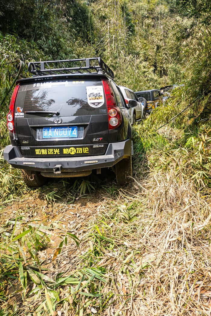 越玩越野--逢山开路 遇水架桥