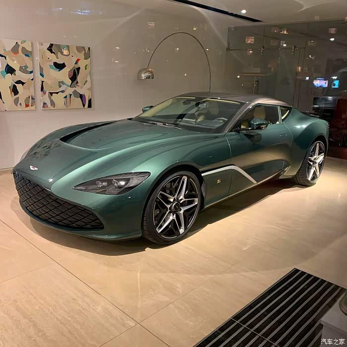 绿色的阿斯顿马丁astonmartindbcc100帅
