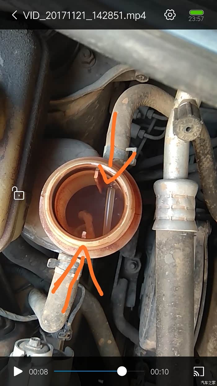 大家的乐驰正常着车是不是水箱的水一直在循环