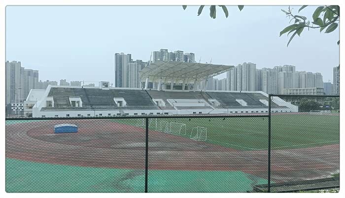 盛夏酷暑游走于高等学府带你游四川师范大学成龙校区